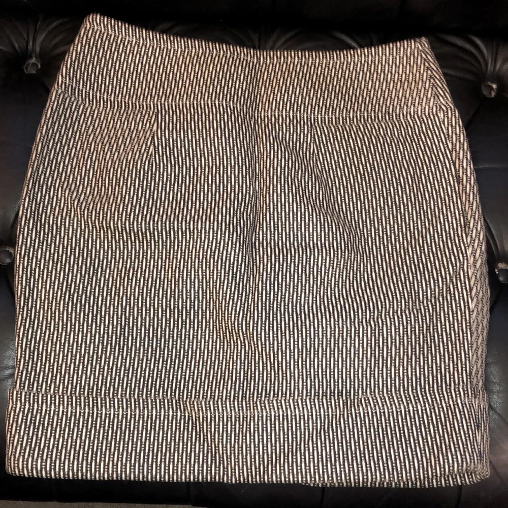 Tracy Reese | Black & White Skirt | Size 2 - Picture 2 of 6
